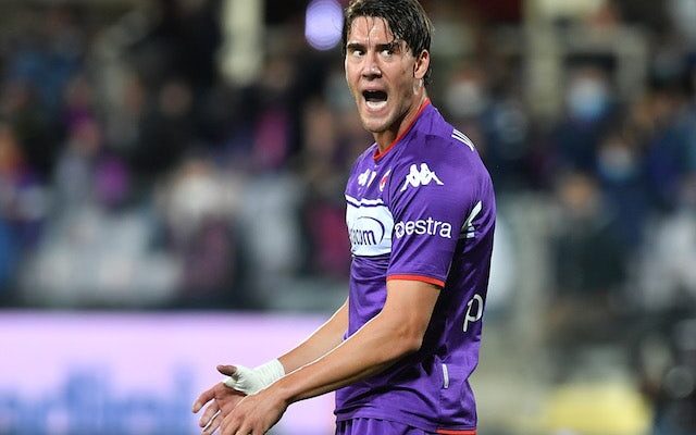 Arsenal ‘reach initial agreement with Fiorentina for Dusan Vlahovic’