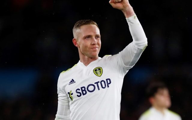 Adam Forshaw signs new contract with Leeds United