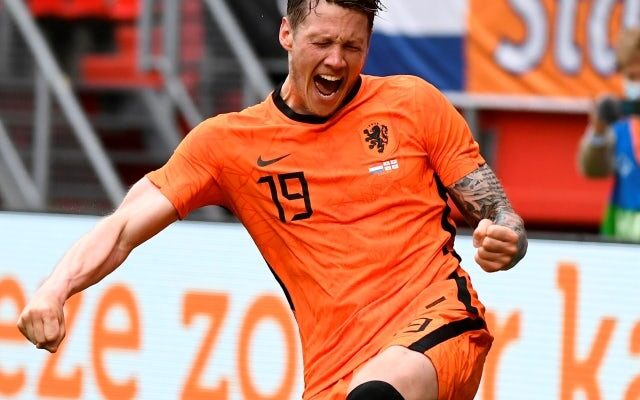 Burnley complete signing of Dutch international Wout Weghorst from Wolfsburg