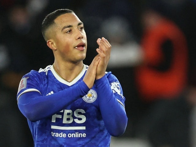  Leicester City's Youri Tielemans applauds fans after the match, January 8, 2022