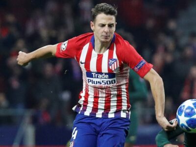 Manchester United ‘eyeing Santiago Arias on a free transfer’