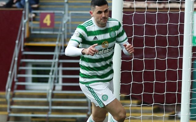 Tom Rogic signs for West Bromwich Albion on free transfer