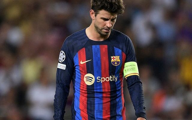 Barcelona chief: ‘Wage bill will not be sustainable until Pique, Busquets, Alba leave’