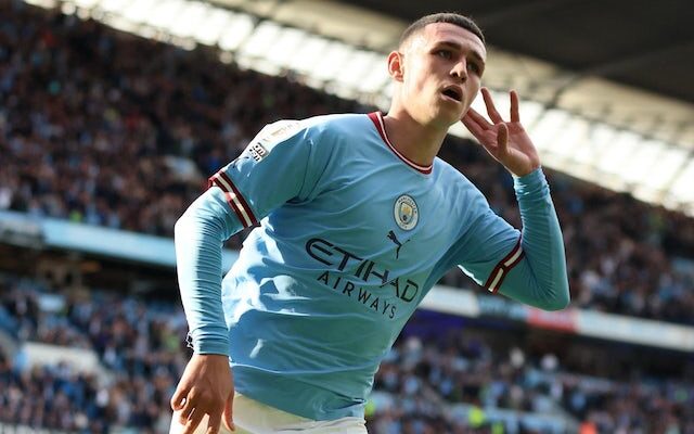 Phil Foden signs new Manchester City contract until 2027