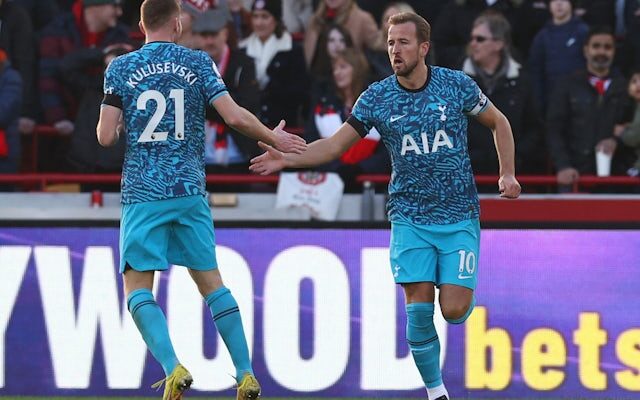 Tottenham come back from two goals down to draw with Brentford